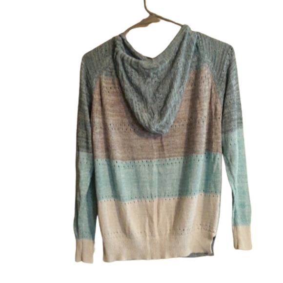 🛑SOLD🛑Womens zip up sweater (M) with hood, BLUE, WHITE, GRAY - Picture 4 of 5